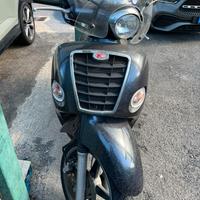 Kymco People 250LC del 2004 unico proprietario