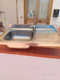 Lavello Inox Monovasca con Gocciolatoio + Rubinett