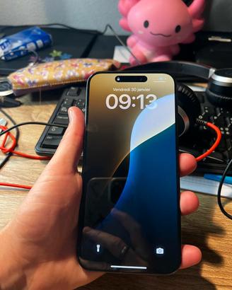 Vende iphone 15 Pro Max 256gb 