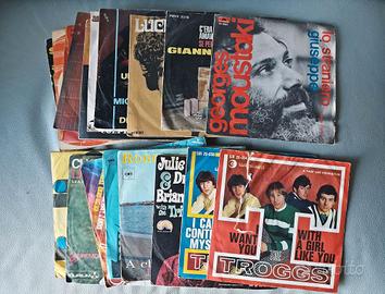 18 DISCHI 45 giri originali vari