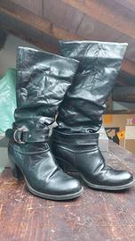 Stivali Bata n.38