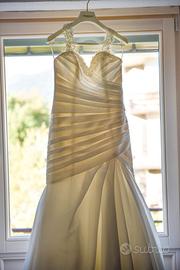 Abito da sposa bianco con velo e copri abito tg44