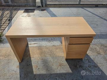 Scrivania IKEA MALM 160x65 cm – effetto legno