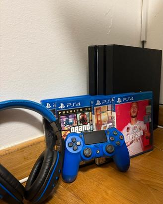 PlayStation4 Pro + Accessori