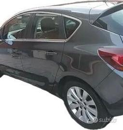 Porta posteriore sinistra Opel Astra J