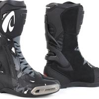 Stivali moto Forma Phantom Flow Top di gamma