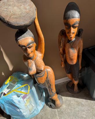 Statue africane in legno