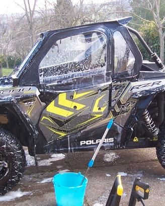 POLARIS RZR 1000 PERMUTO CON CAN AM SPIDER RT 1300