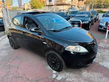 LANCIA YPSILON GPL *ADATTA PER NEOPATENTATI*