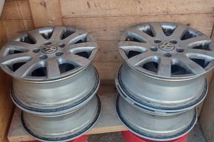 cerchioni in lega Volkswagen e Ford