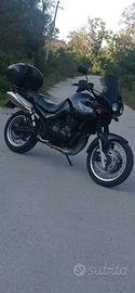 Triumph tiger 900