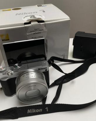 NIKON 1J5 Silver fotocamera mirrorless COME NUOVO