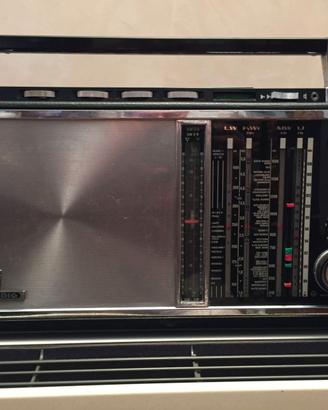 GRUNDIG SATELLIT TRANSISTOR 6001