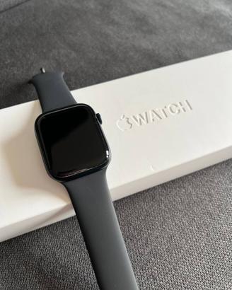 Apple Watch Series 8 (45 mm, Midnight Aluminium)