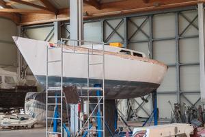 Barca a vela legno da restaurare