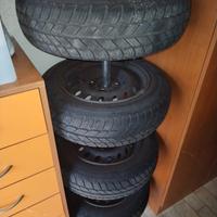  pneumatici invernali 145/70 R13 