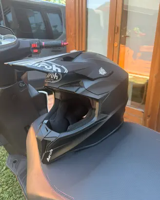 Casco Airoh