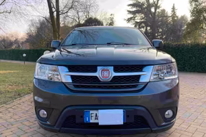 FIAT FREEMONT LOUNGE 140 CV FULL OPTIONAL – UNIPRO