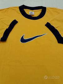 Maglietta Nike vintage con logo grande, 
