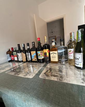 Bevande alcoliche assortite (totale 14 bottiglie)