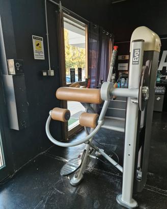 Gluteus Machine 
