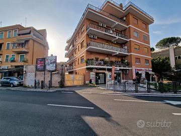 BOX DOPPIO FRONTE OSPEDALE GEMELLI