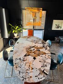 Baxter - tavolo, sedie e lampadario