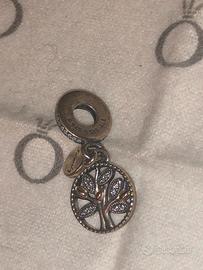 charm pendente albero della famiglia Pandora 