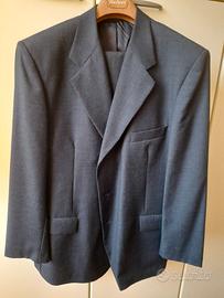 Elegante abito in pura lana vergine  tg  62.