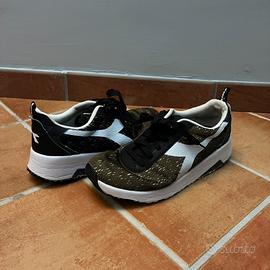 Scarpe Diadora nere e bianche