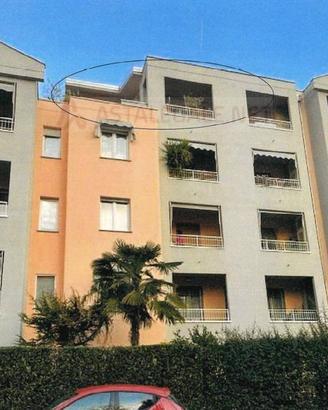 Immobile in asta di 324 m² con 3 locali e box auto