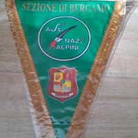 gagliardetto militare Alpini seziine Bergamo