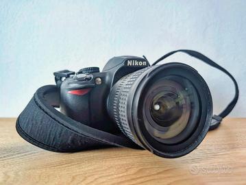 Nikon D3100 con Obiettivo 18-70mm