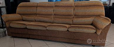 Divano letto con 4 posti a sedere