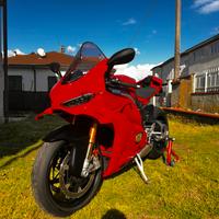 Panigale V4S 2025 accessoriata