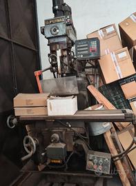 Fresatrice Supermax modello YCM-16VS