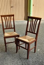 sedie in legno e paglia