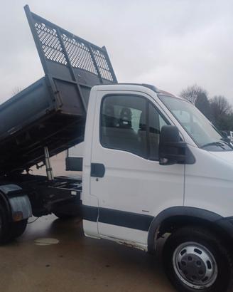 IVECO DAILY RIBALTABILE 35C15