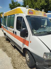 Ambulanza trasporto malati
