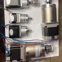 Lotto motori Passo-Passo nema con riduttori