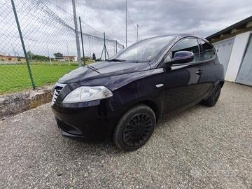 Lancia Ypsilon 69cv 5 porte GPL 