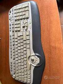 Tastiera per PC e mouse senza fili