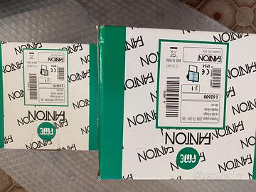 2 faretti alogeni da esterno - 500W + 150W - €15