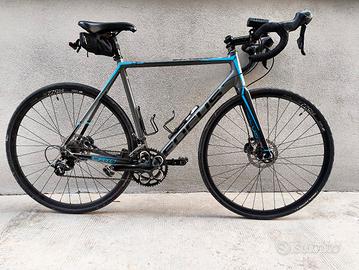 Bici da corsa Focus Cayo AL taglia L Shimano 105