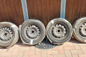 4 cerchi gommati m+s neve 4x108 r14