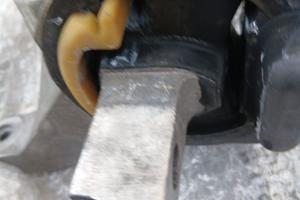 SUPPORTO MOTORE SUPERIORE SINISTRO PER AUDI A2