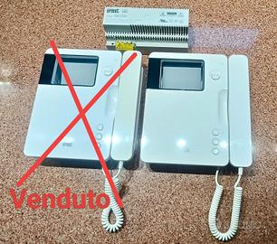 Videocitofono con base Urmet con alimentatore 