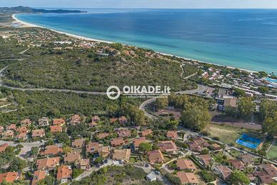 Trivano semindipendente con giardino a Costa Rei