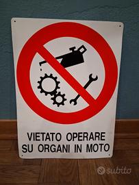 Cartello organi in moto 