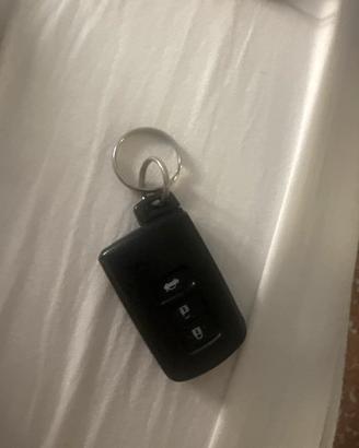 Chiavi originali Toyota Yaris 2024